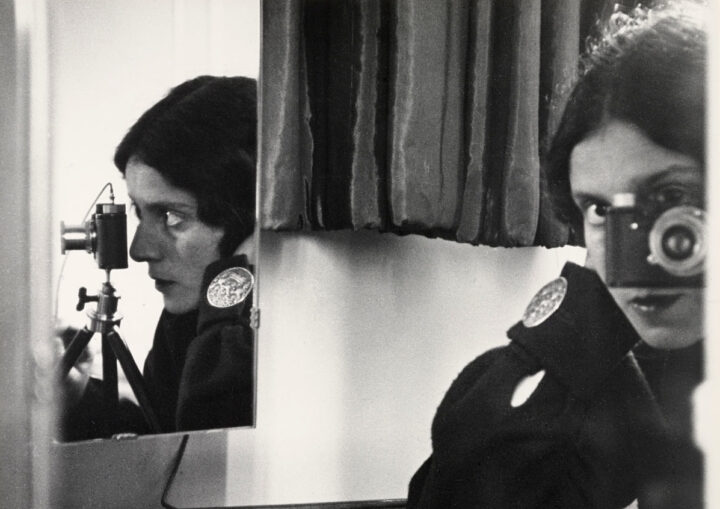 Ilse_Bing_self_portrait_1931-1